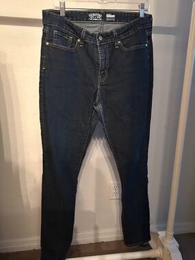 Levi's Totally Shaping Skinny Jeans in Dark Indigo Wash